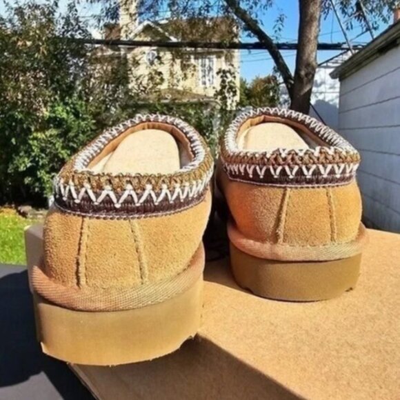 UGG Australia Tasman Chestnut Suede Slipper - Picture 3 of 5